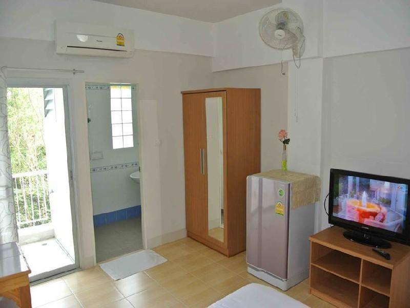 Baan San Suk Sukhumvit 93 2*